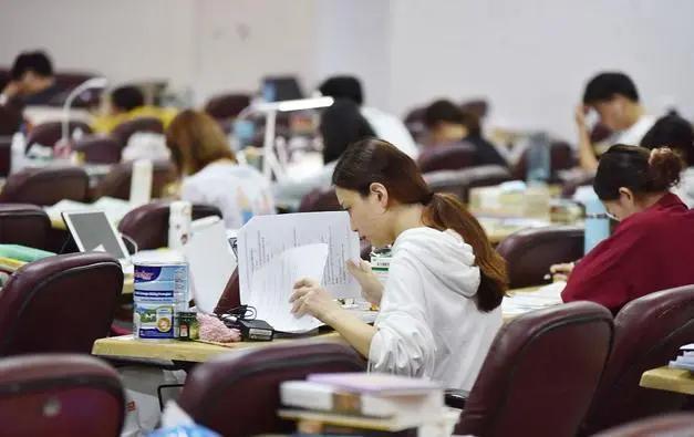 澳门六开彩天天开奖结果生肖卡,北京教委发布新规定，中小学教师期待实施